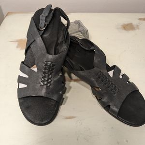 Keen Victoria wedge sandal women's size 10 leather 2" heel